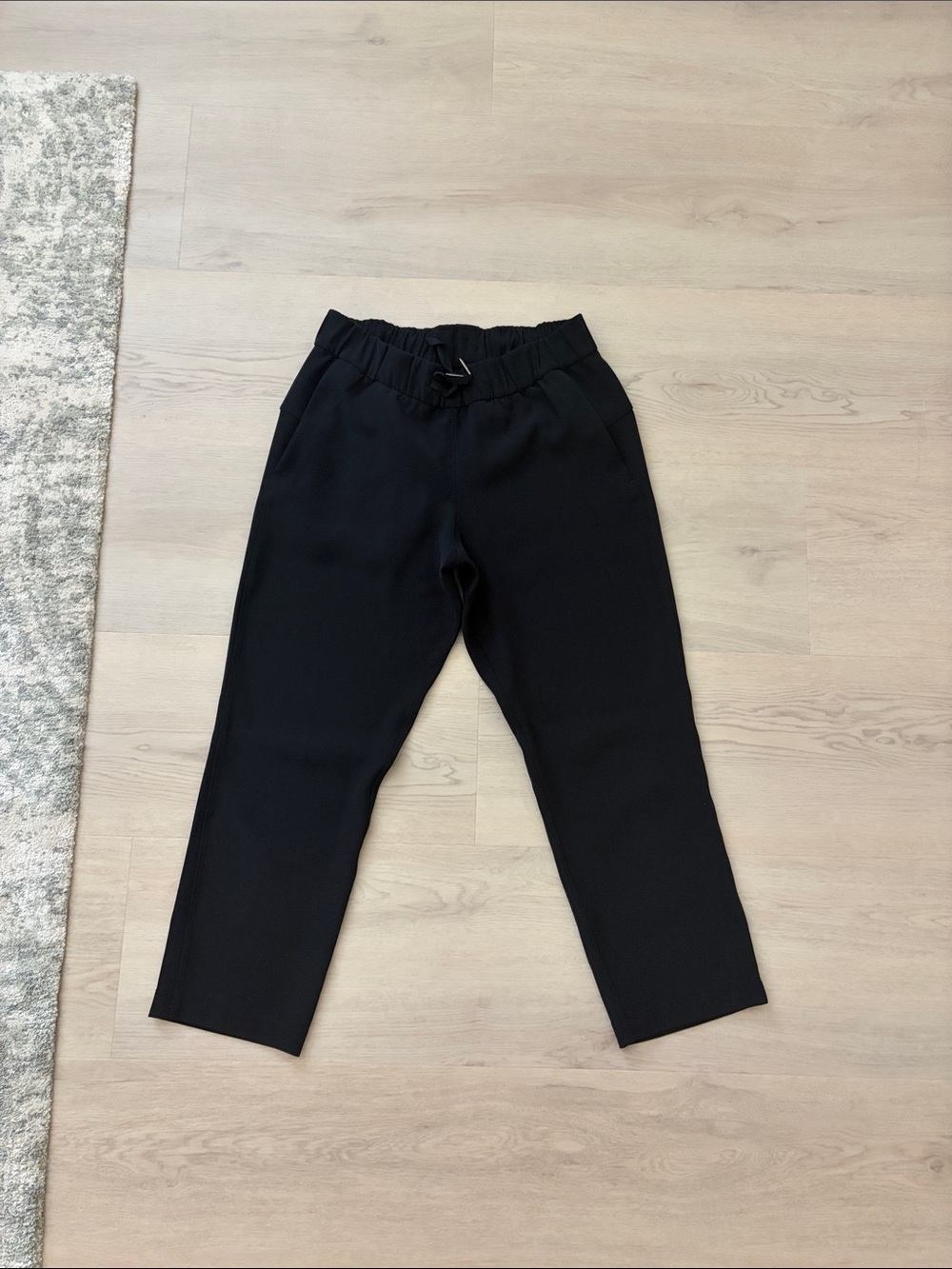 Lululemon Elastic Waist Crop Pants